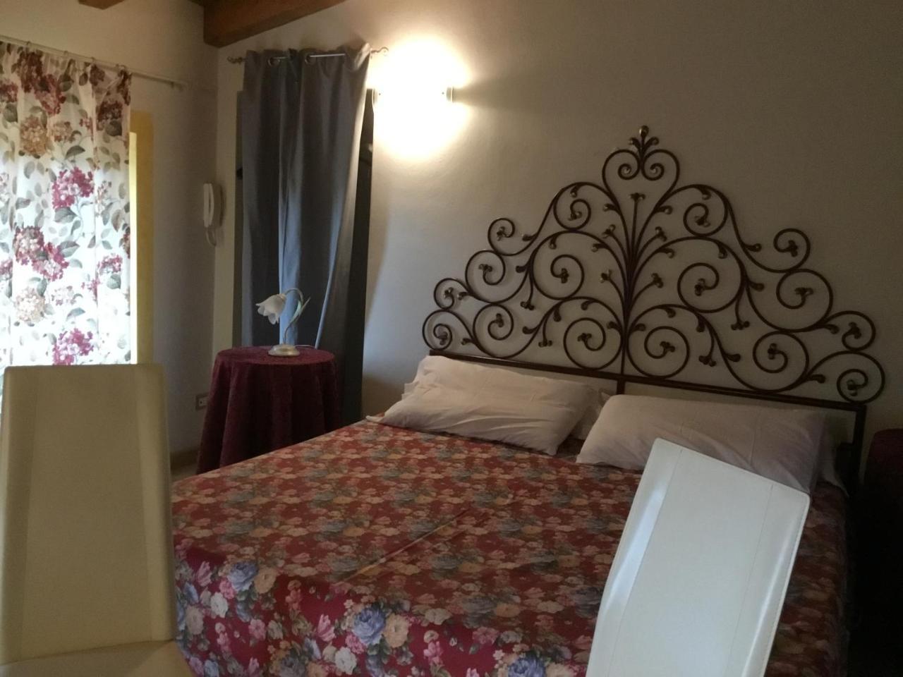 B&B Villa Roncatti Парона-ди-Вальполичелла Экстерьер фото